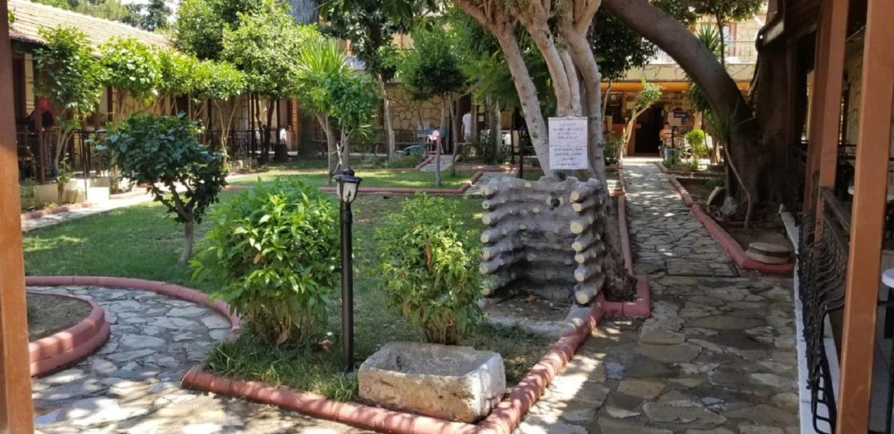 Poseidon Hotel סייד מראה חיצוני תמונה